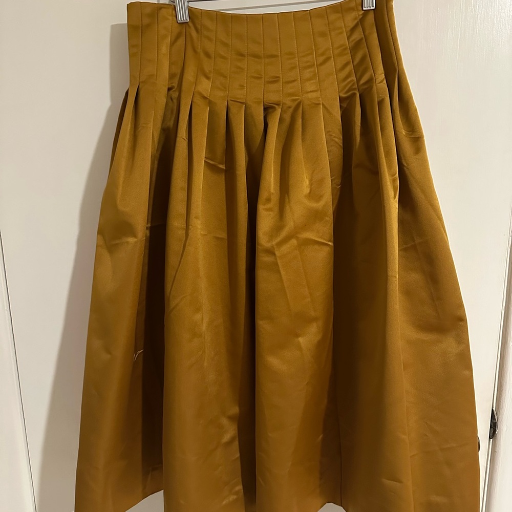 Elegant Mustard Pleated Skirt